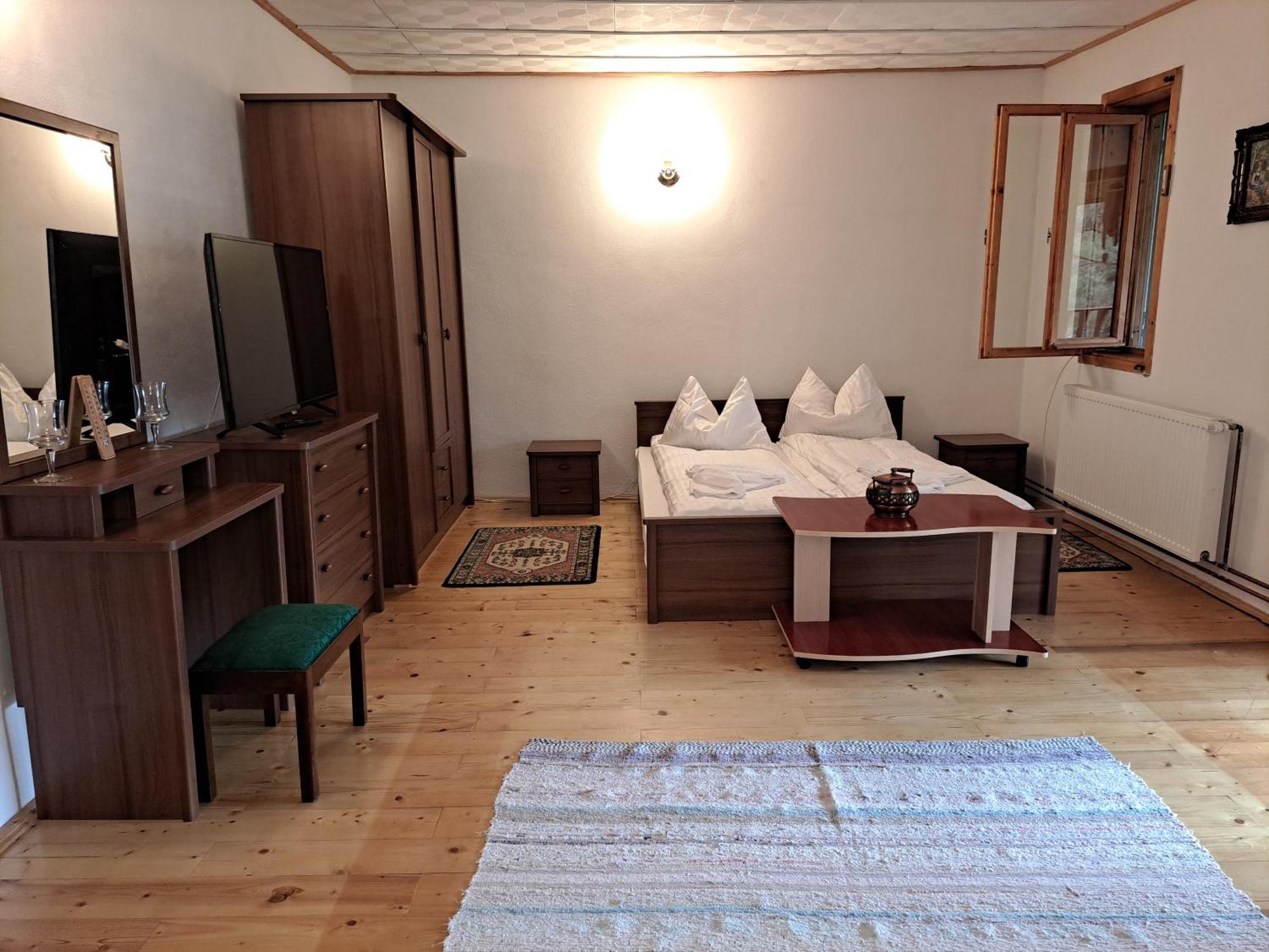 Casa Dintre Meri Poiana Mărului Extérieur photo