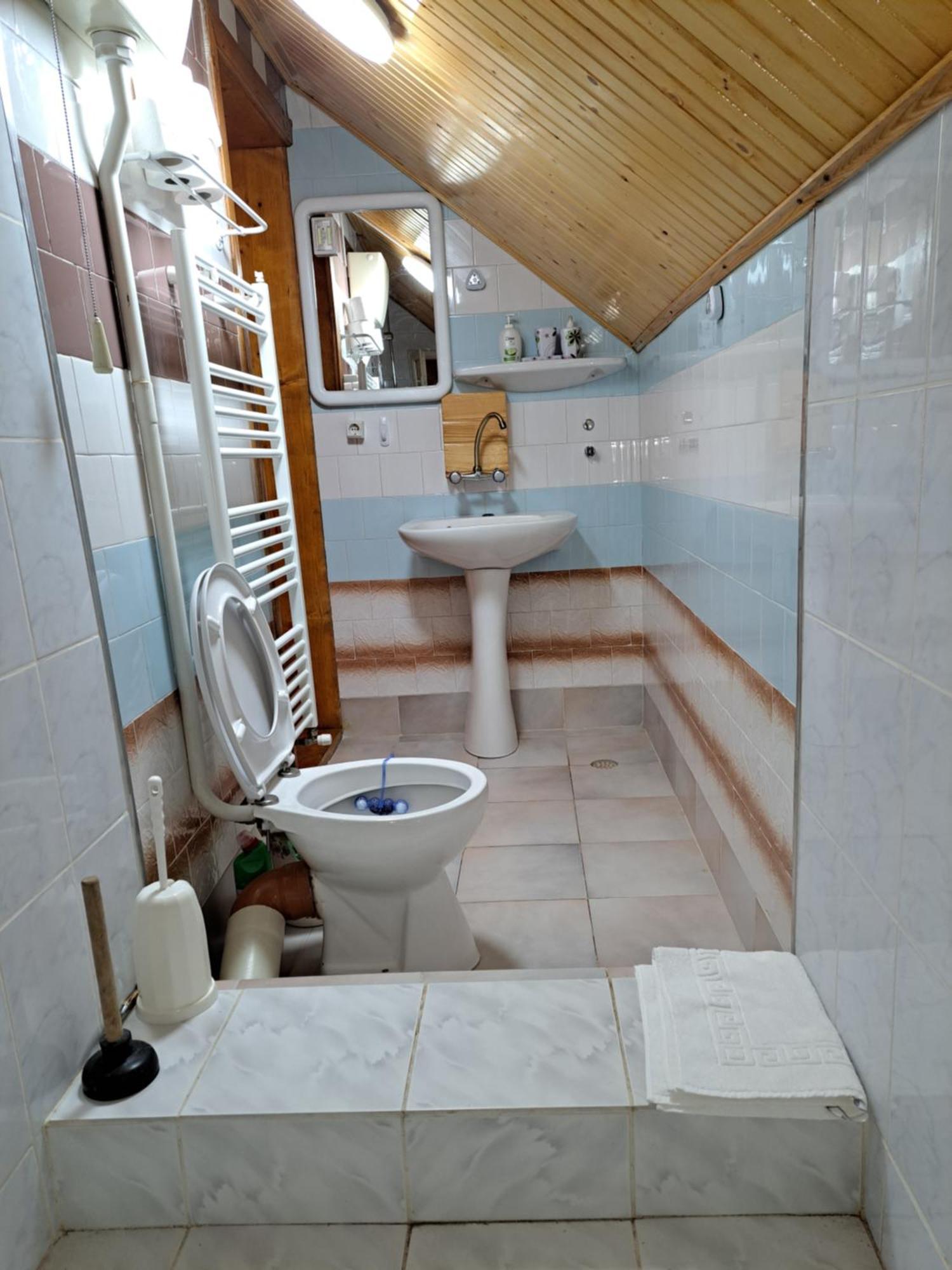 Casa Dintre Meri Poiana Mărului Extérieur photo